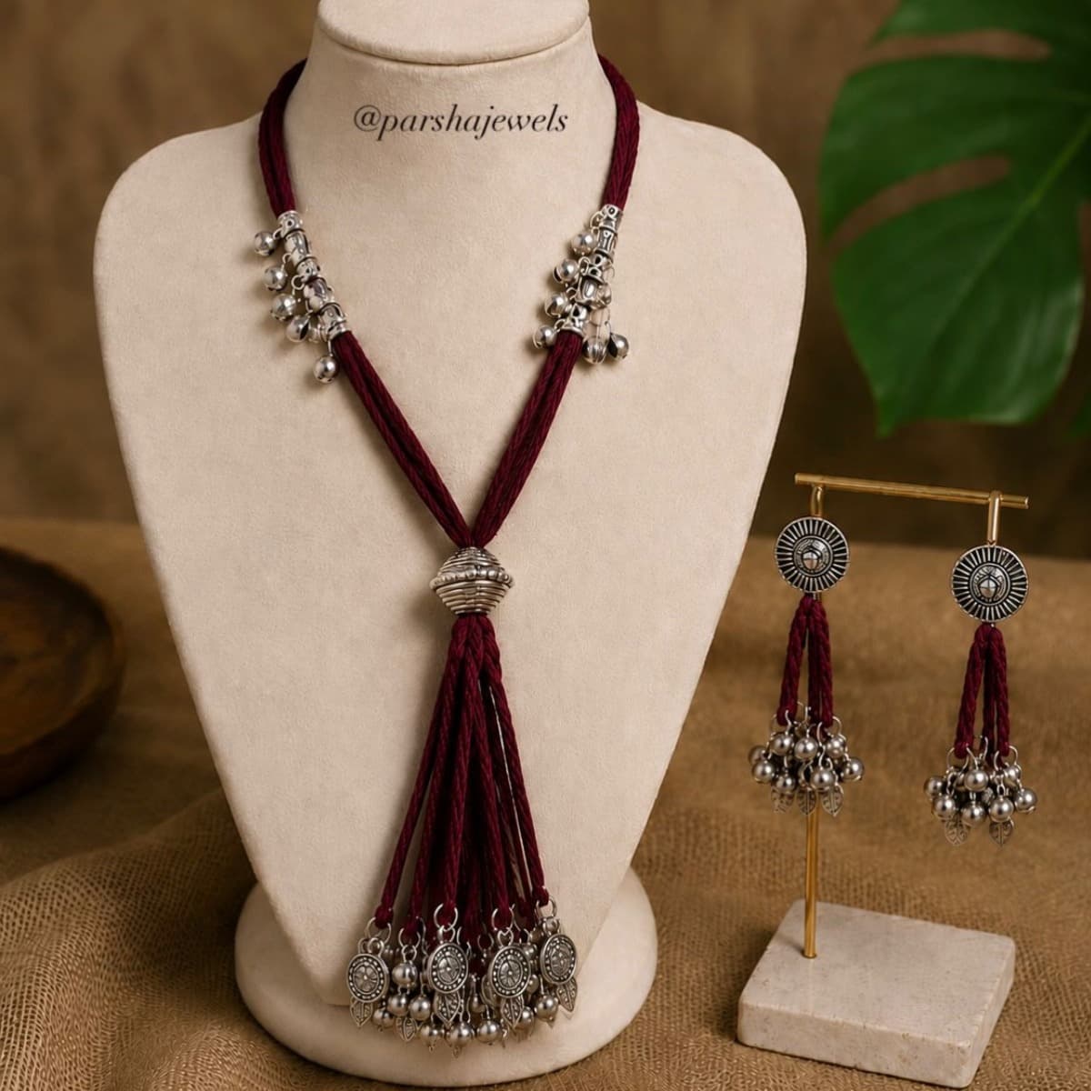 Single color thread necklace view 6
