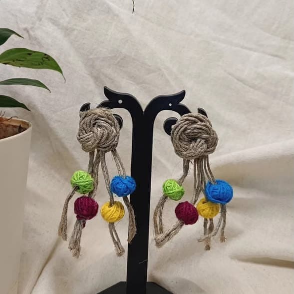 Multicolor cotton balls necklace view 2