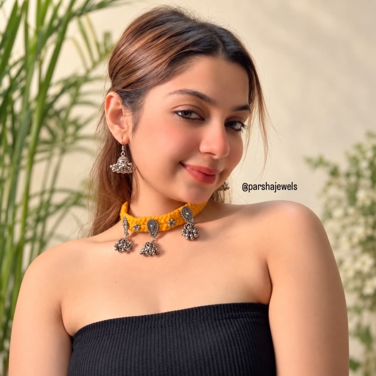 Jhumka choker set view 3