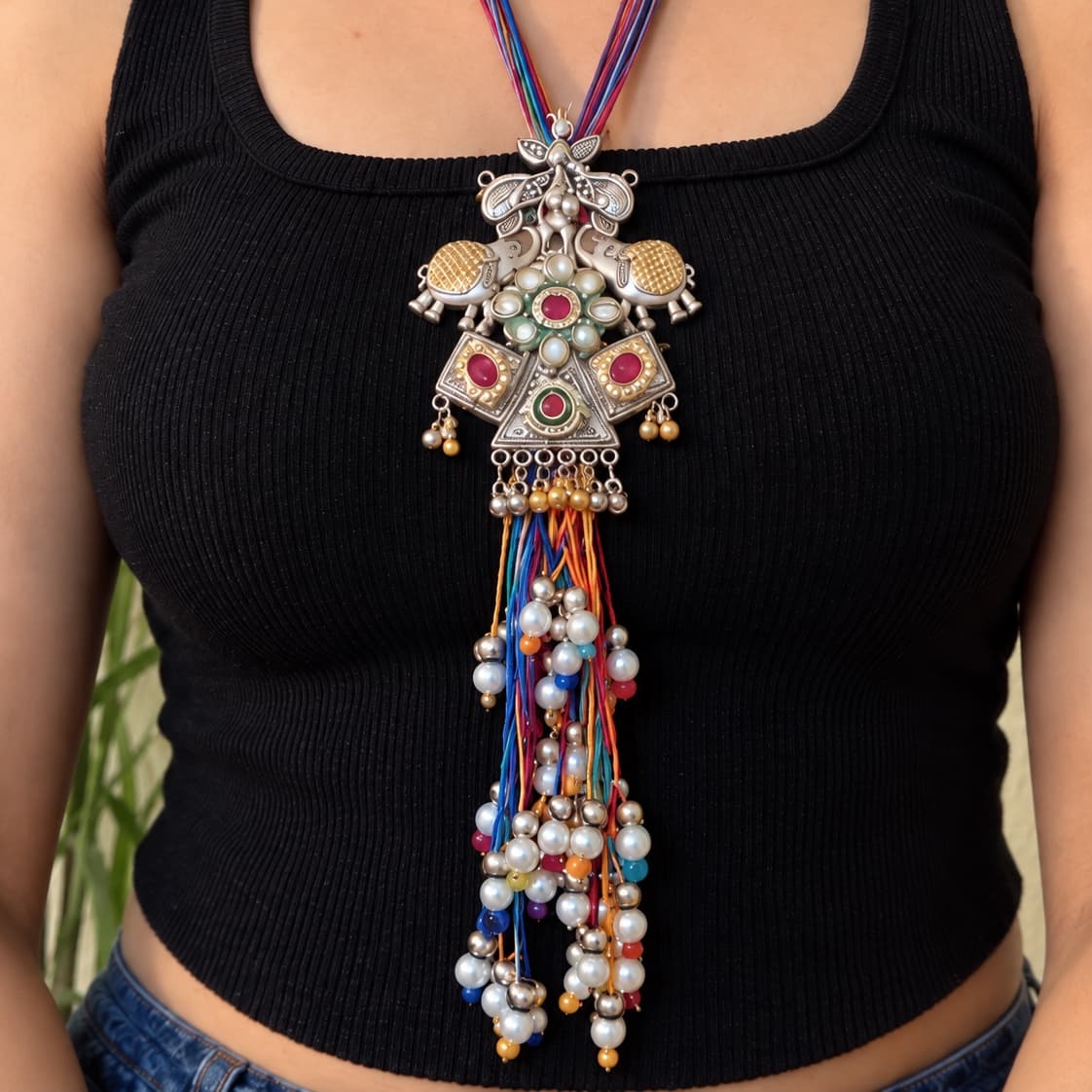 Raas rang necklace view 2