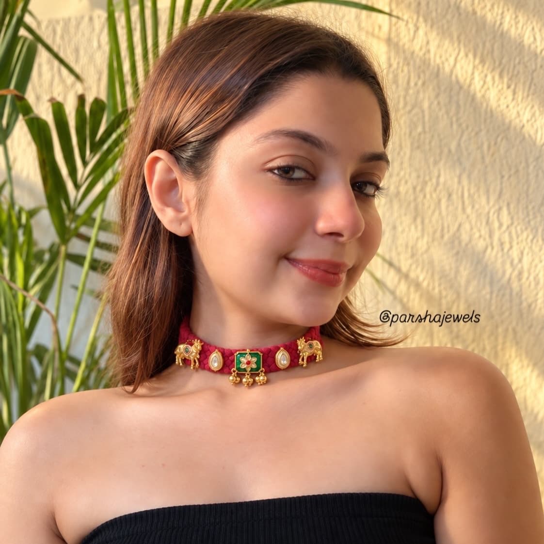 Maroon Kundan choker view 1