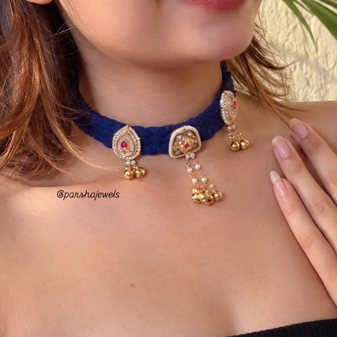 Blue Kundan choker view 2